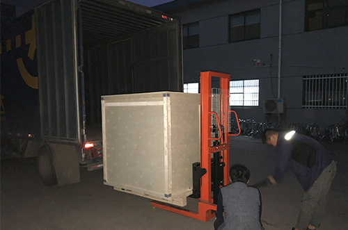 永州客戶SMT設(shè)備專車送貨，貨到上門安裝調(diào)試